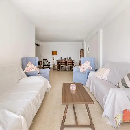 Apartamento Con Piscina En La Primera Linea De Playa De Fuengirola Room photo