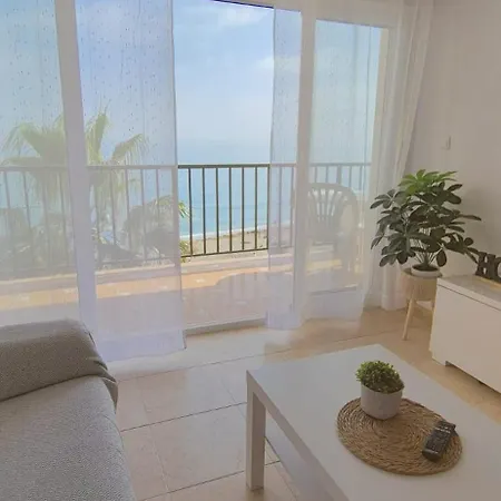 Apartamento Con Piscina En La Primera Linea De Playa De Fuengirola Exterior photo